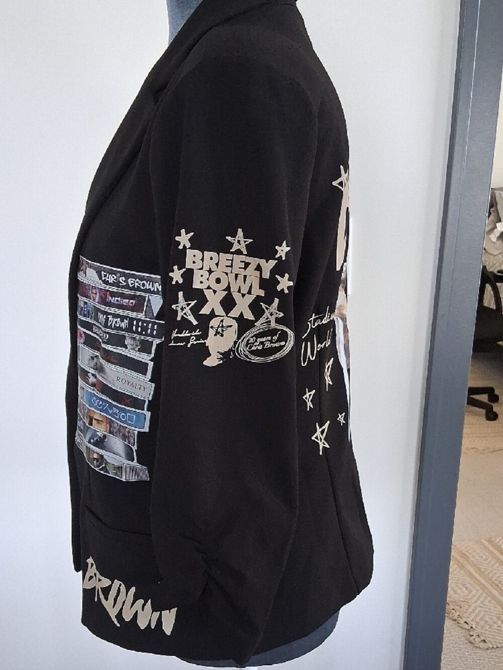 CHRIS BROW New York & Company Black Blazer with CHRIS BROWN Graphic Patch Panels - Picture 2 of 6